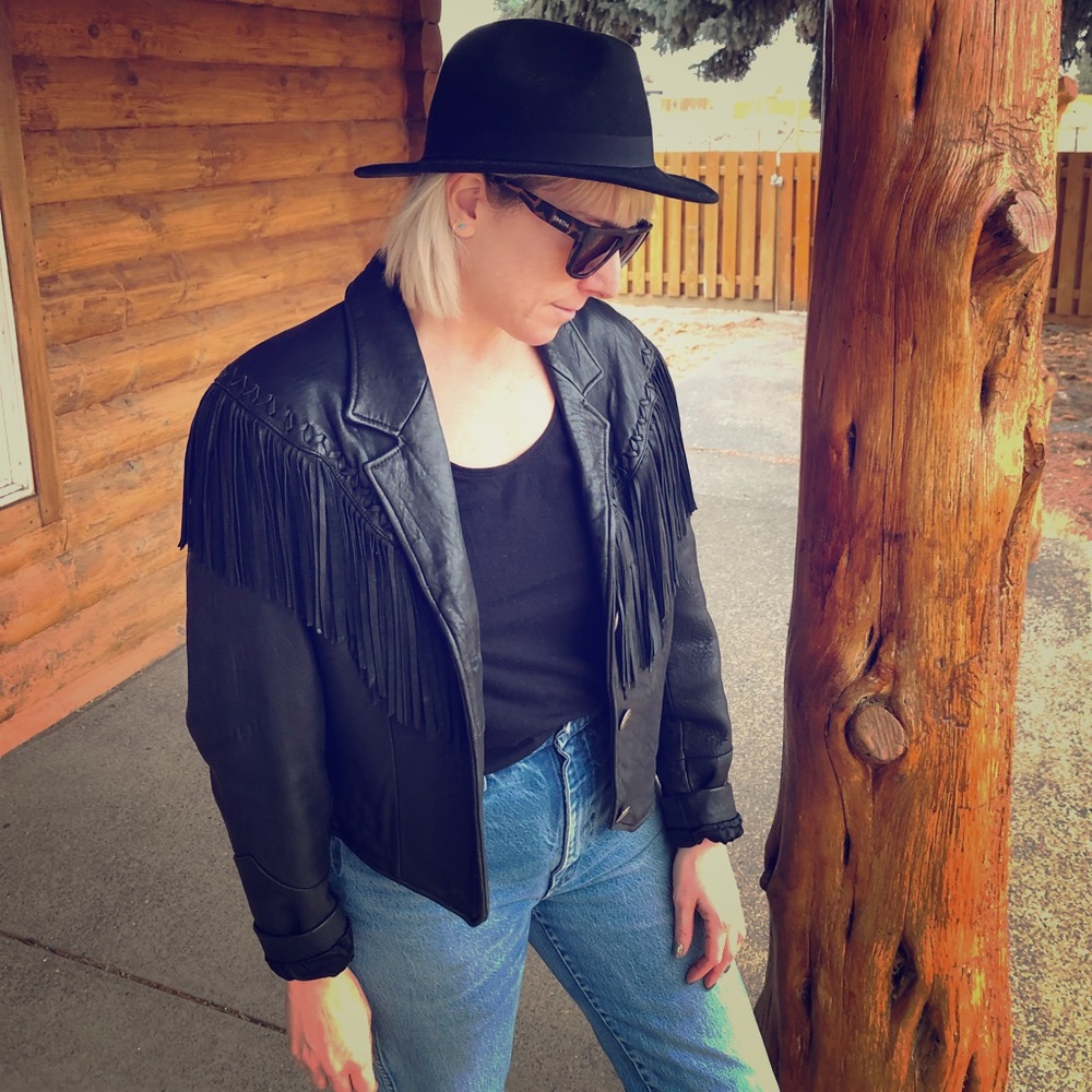 100% Leather fringe western style jacket L